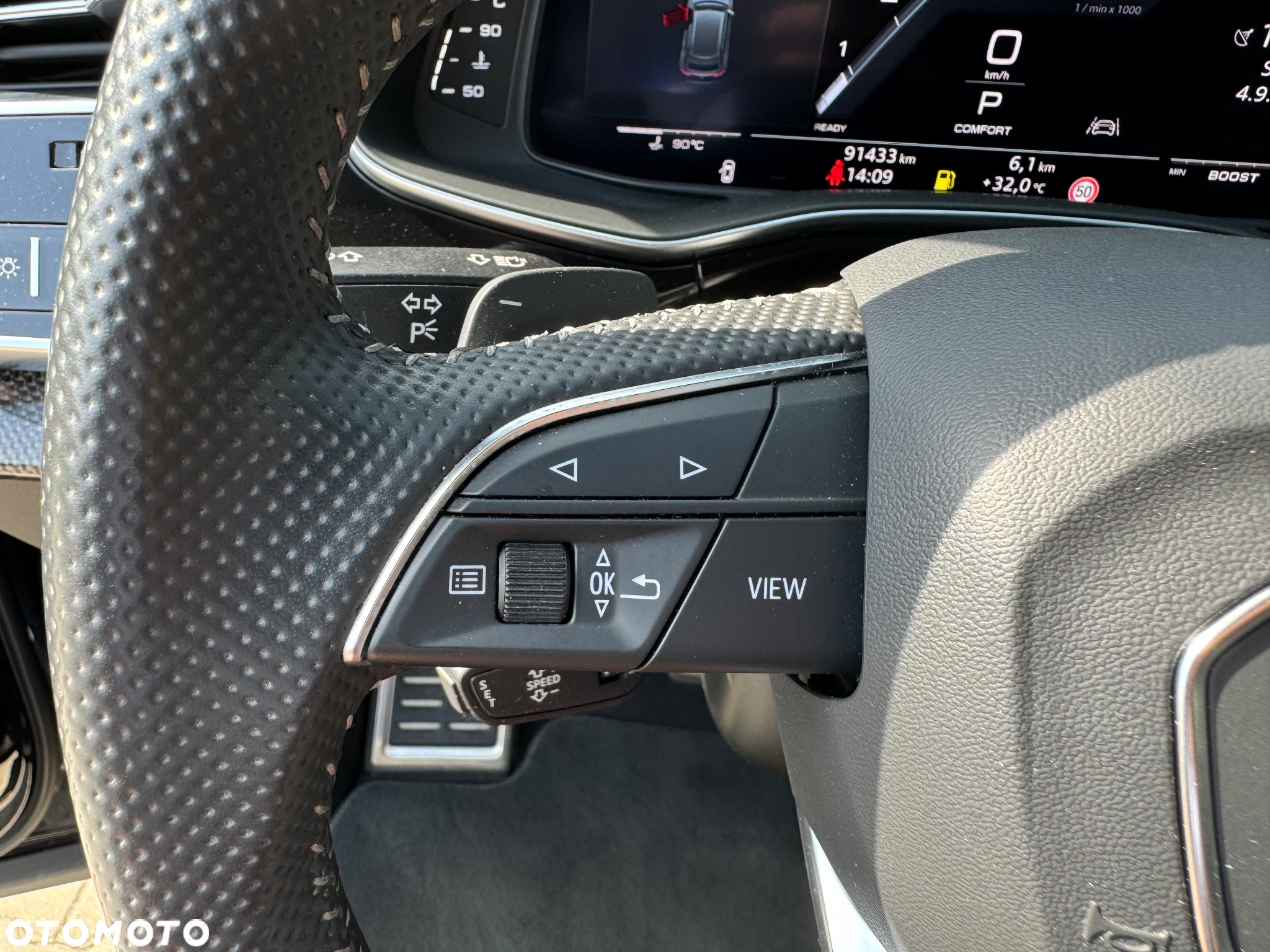 Audi SQ8 - 32