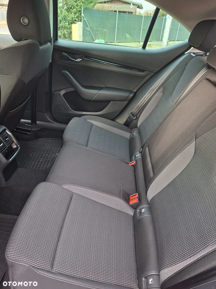 Skoda Octavia 1.5 TSI ACT Ambition - 17