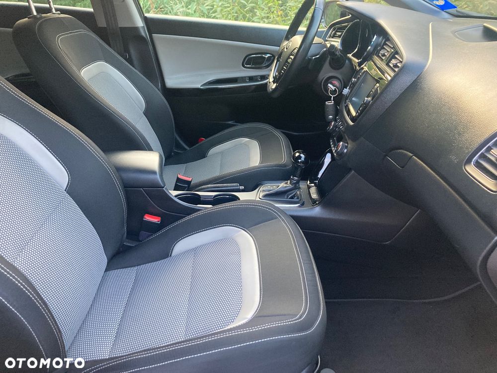 Kia Ceed 1.6 GDI XL DCT - 12