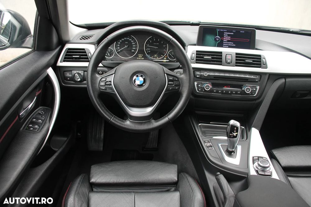 BMW Seria 3 320i Aut. Sport Line - 3