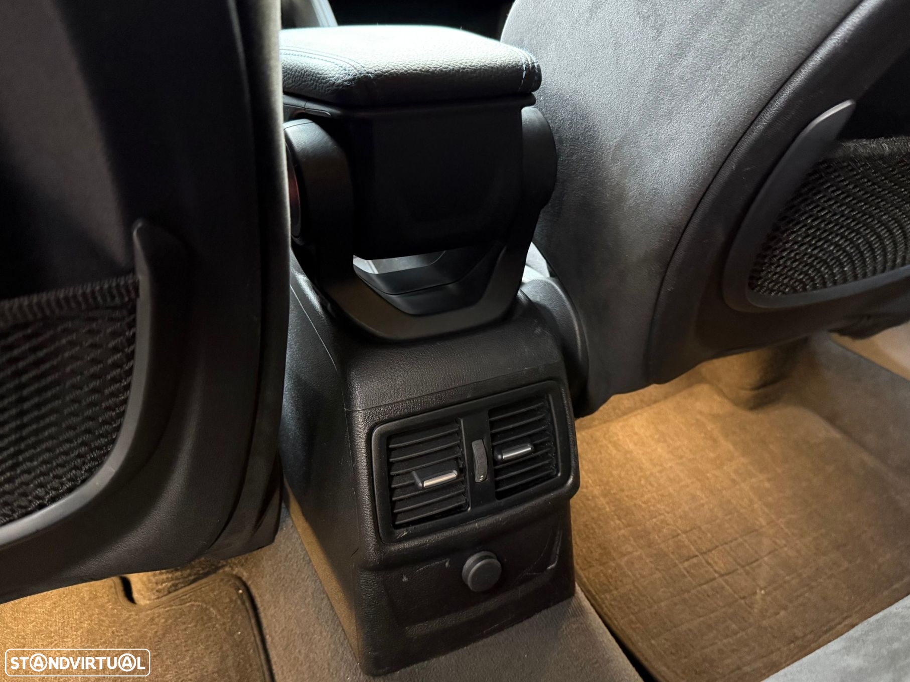 BMW X1 18 d sDrive Auto Pack M - 25