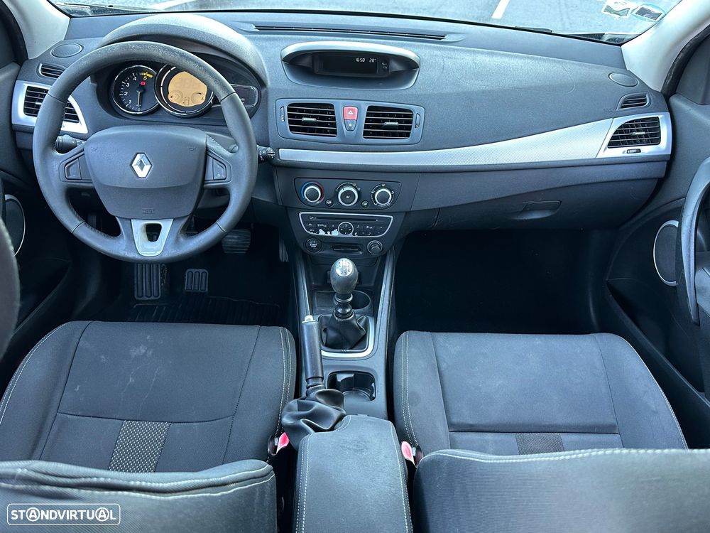 Renault Mégane 1.5 dCi Confort - 10