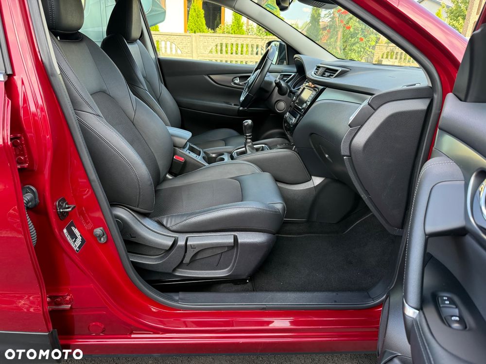 Nissan Qashqai 1.3 DIG-T N-WAY - 18