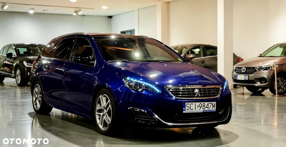 Peugeot 308 - 8