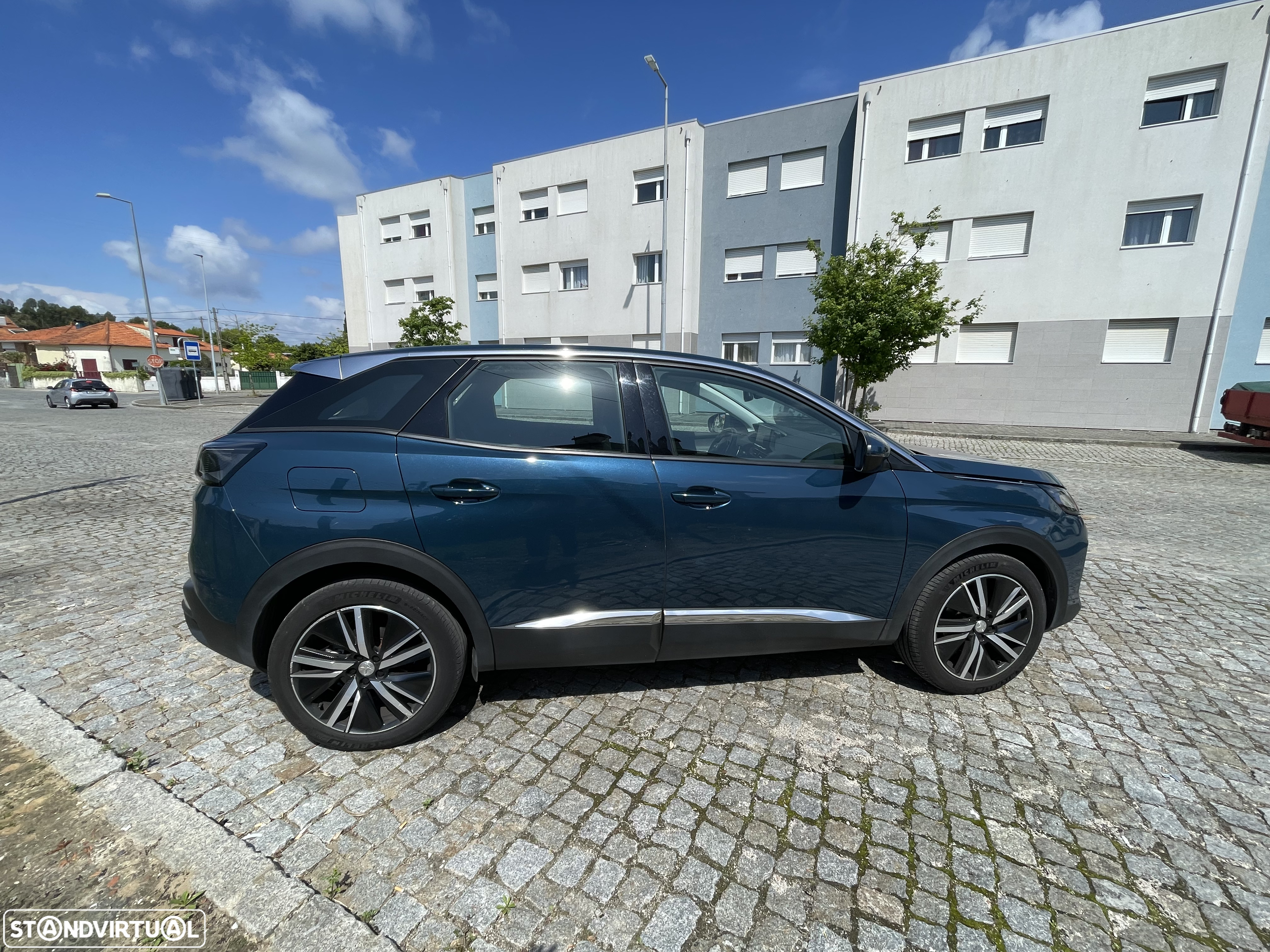 Peugeot 3008 BlueHDi 130 Stop & Start EAT8 Allure Pack - 4