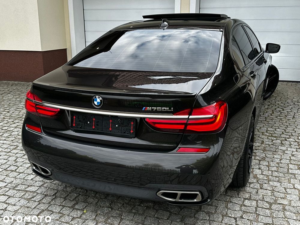 BMW Seria 7 750Li xDrive - 10