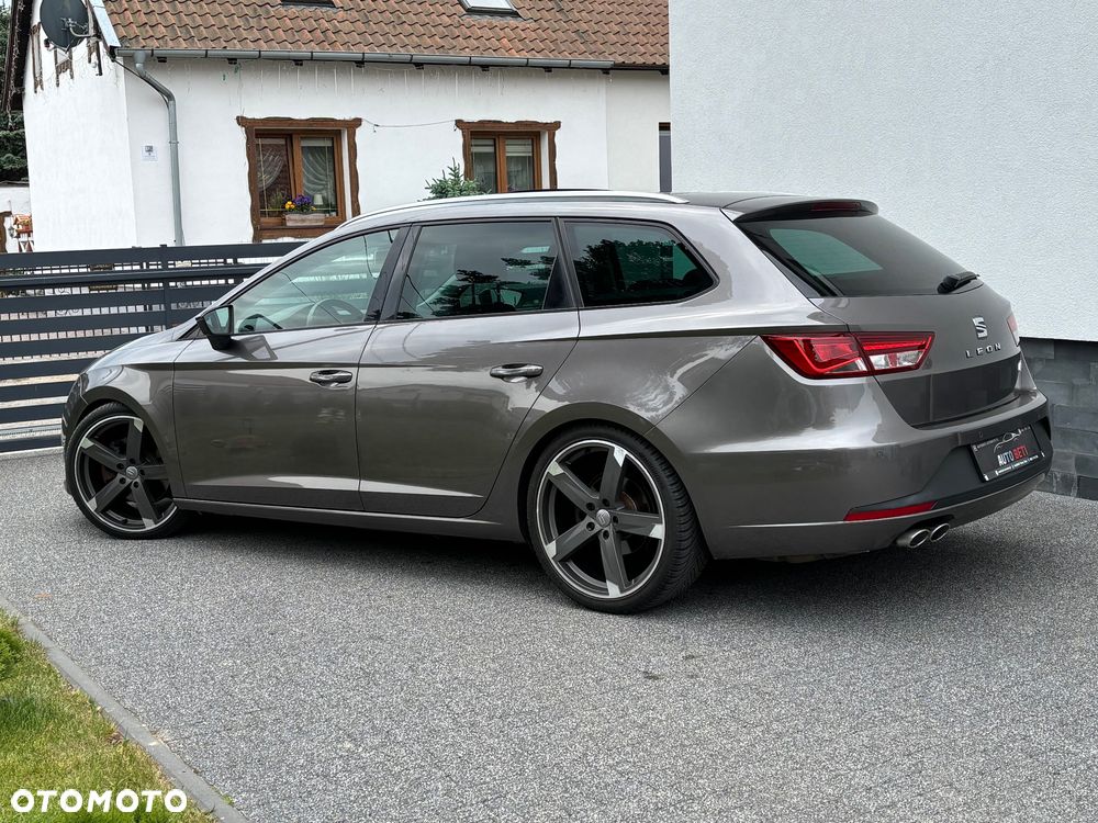 Seat Leon 2.0 TDI DPF Start&Stop DSG FR - 24