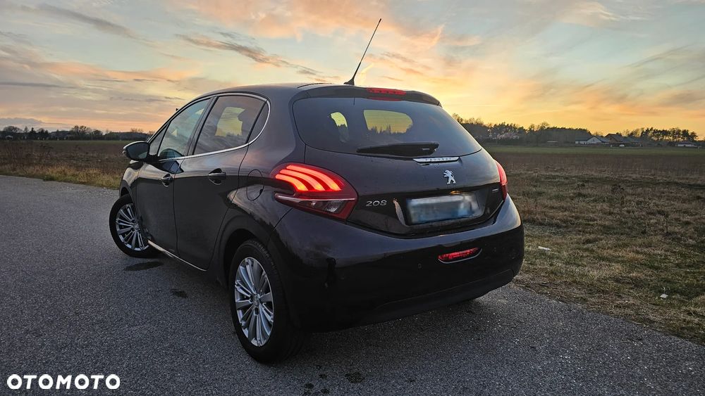 Peugeot 208 1.2 PureTech Allure S&S - 4