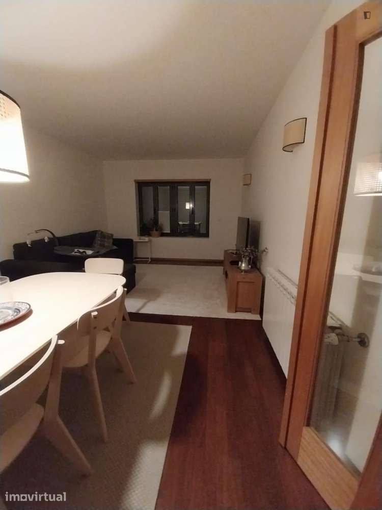 Apartamento com 2 quartos - localizado em Oliveira do Douro Porto - Grande imagem: 2/9