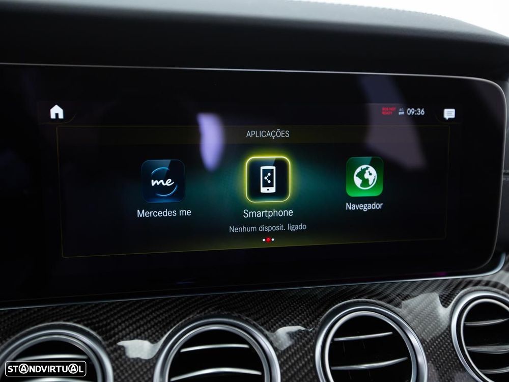 Mercedes-Benz E 300 de 4Matic 9G-TRONIC AMG Line — fotografia 33