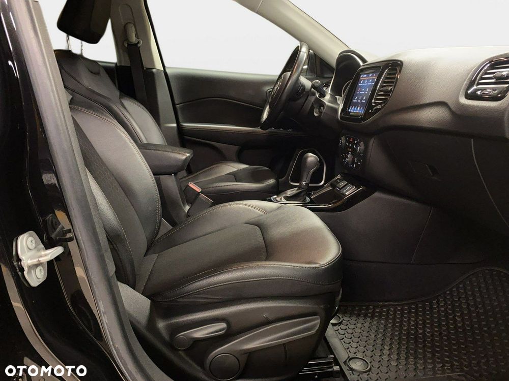 Jeep Compass - 13
