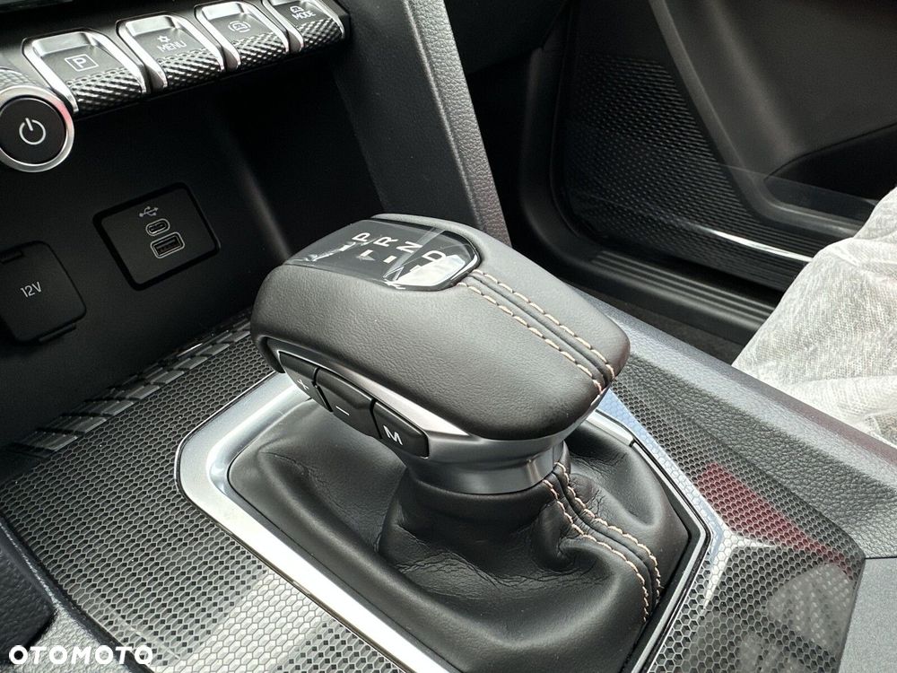 Volkswagen Amarok - 31