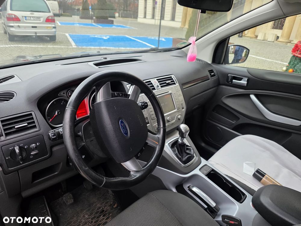 Ford Kuga 2.0 TDCi 2x4 Trend - 5