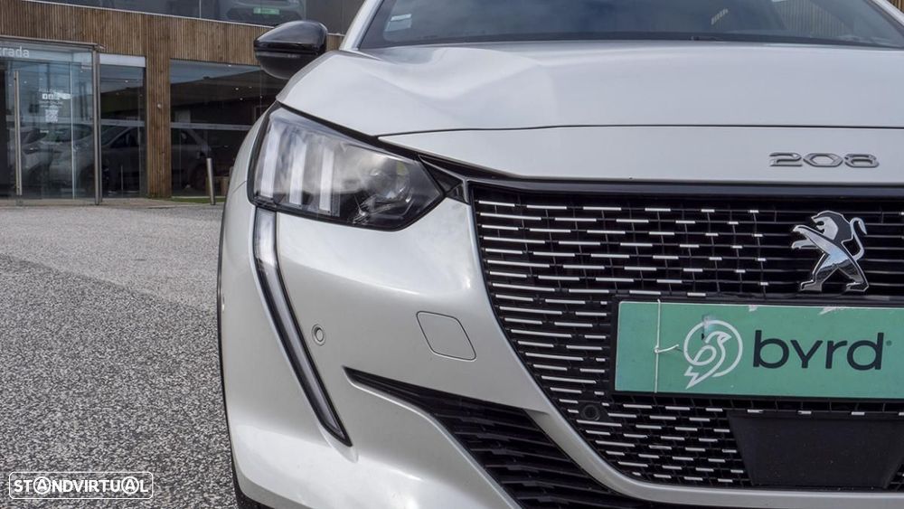 Peugeot e-208 50 kWh GT Pack - 5