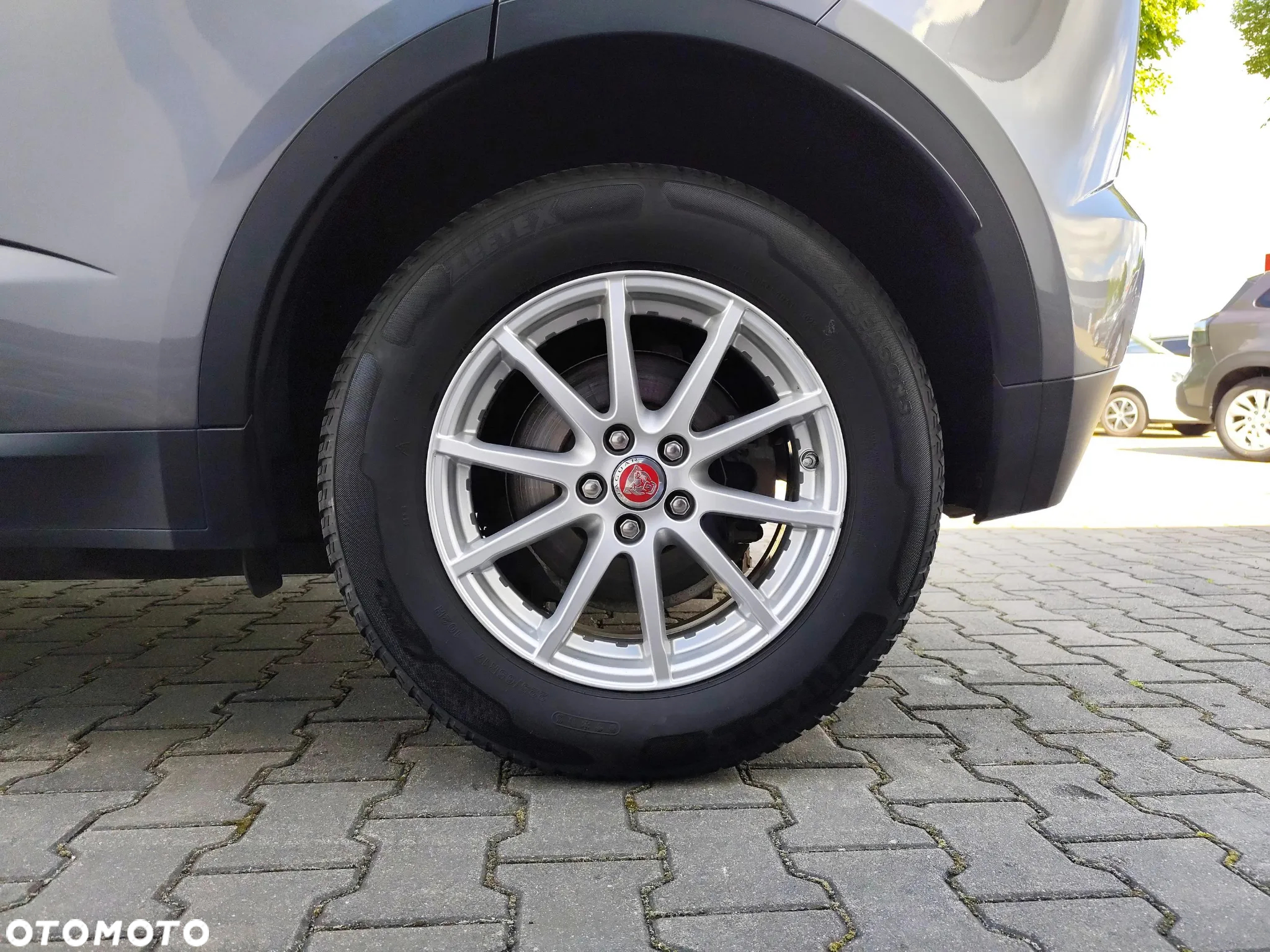 Jaguar E-Pace 2.0 i4D FWD - 18
