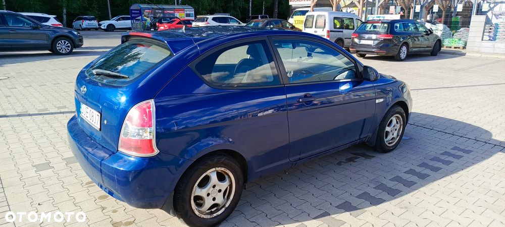 Hyundai Accent 1.4 Comfort - 4