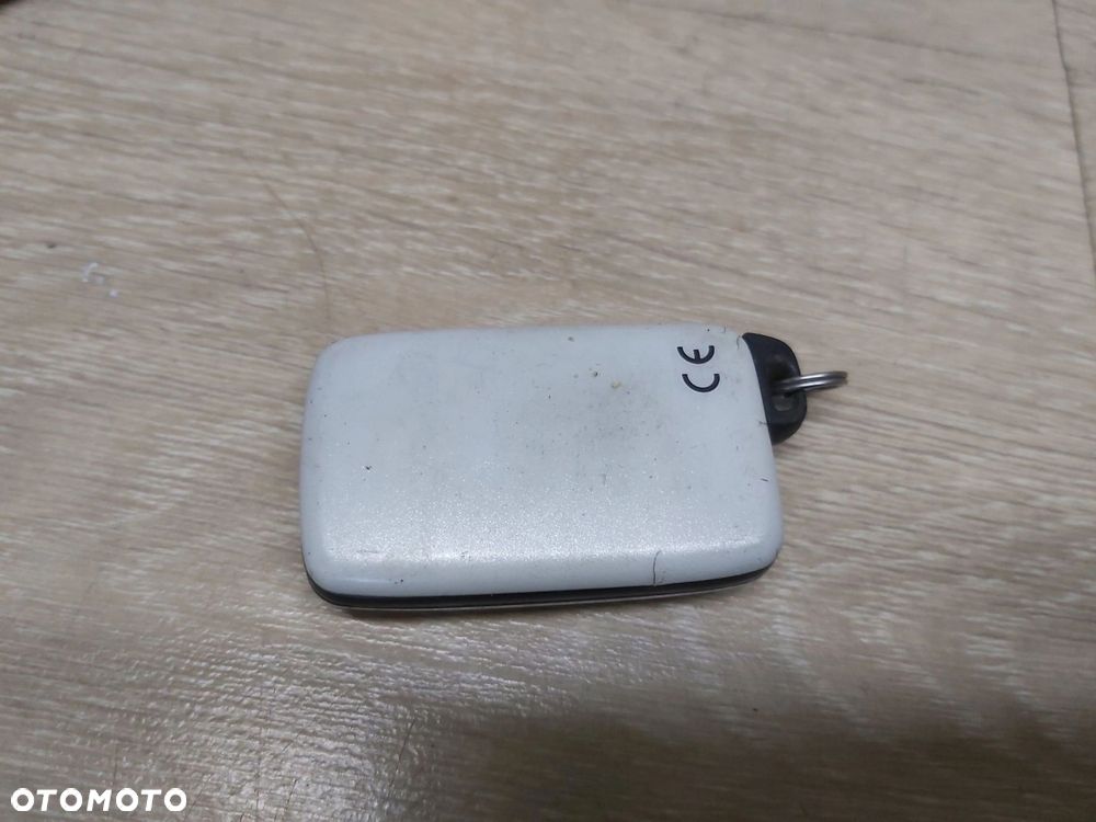 TOYOTA IQ kluczyk pilot Smart Key - 9