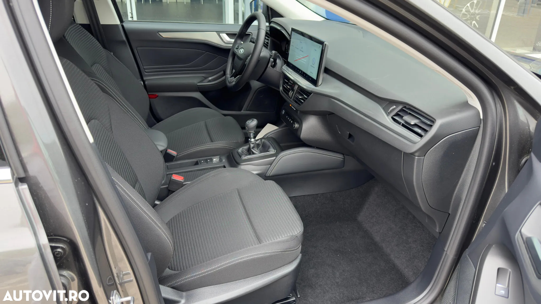 Ford Focus 1.0 EcoBoost 6MT MHEV Titanium X - 7