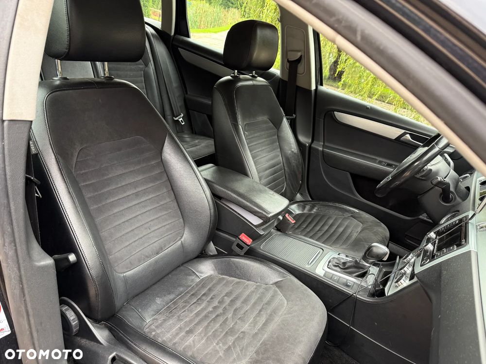 Volkswagen Passat 2.0 TDI Highline DSG - 25