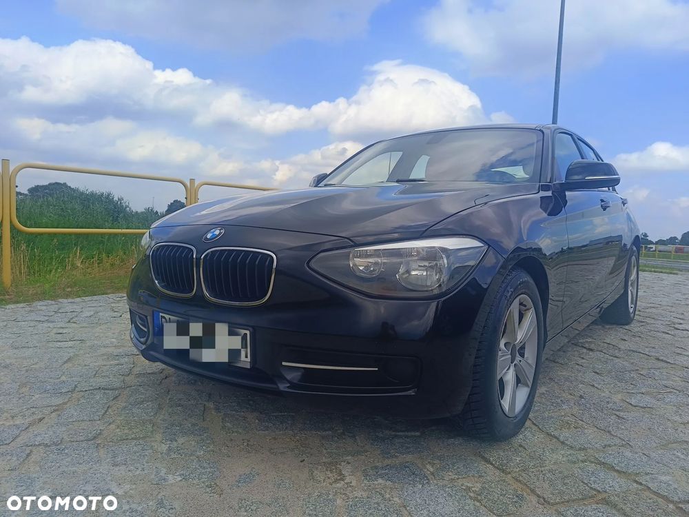 BMW Seria 1 114i Sport Line - 2