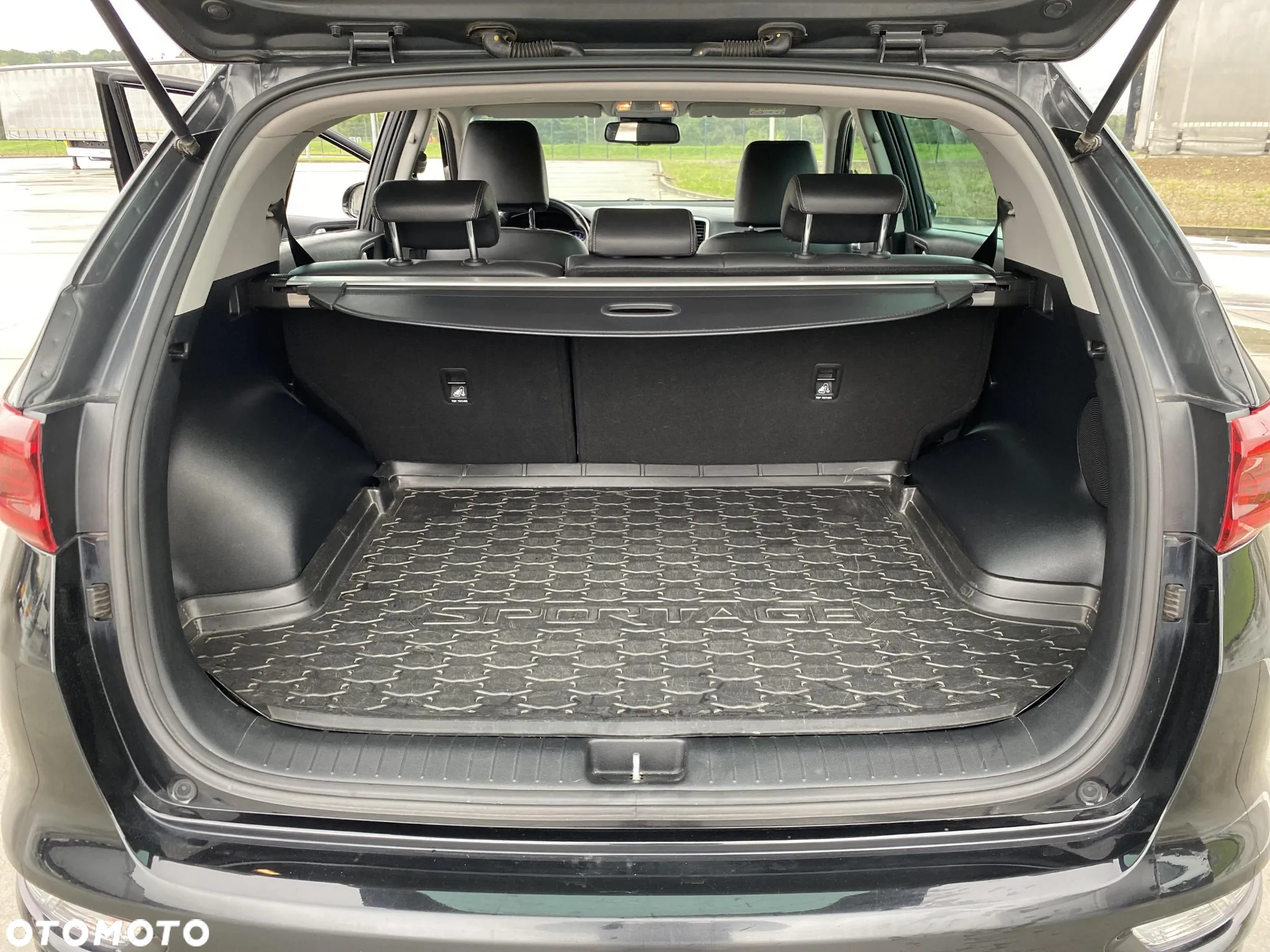 Kia Sportage 1.6 T-GDI L Business Line 2WD DCT - 17