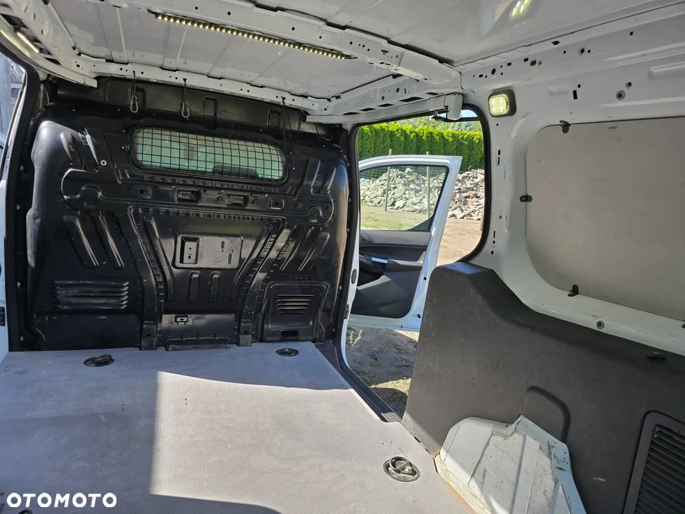 Ford Transit Connect - 29