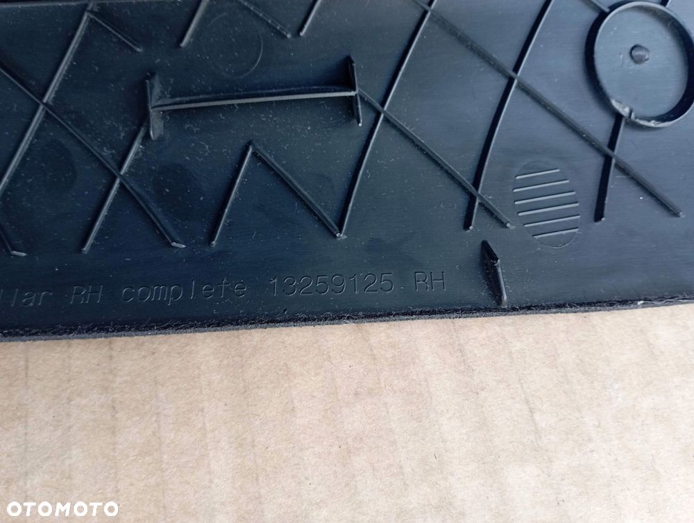 OPEL ASTRA J GTC OSŁONA SŁUPKA PRZÓD PRAWA PRZEDNIA CZARNA 13259125 - 3