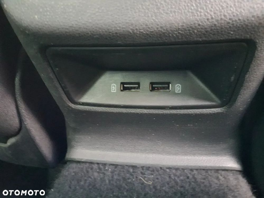 Seat Leon 2.0 TDI DPF DSG Xcellence - 33