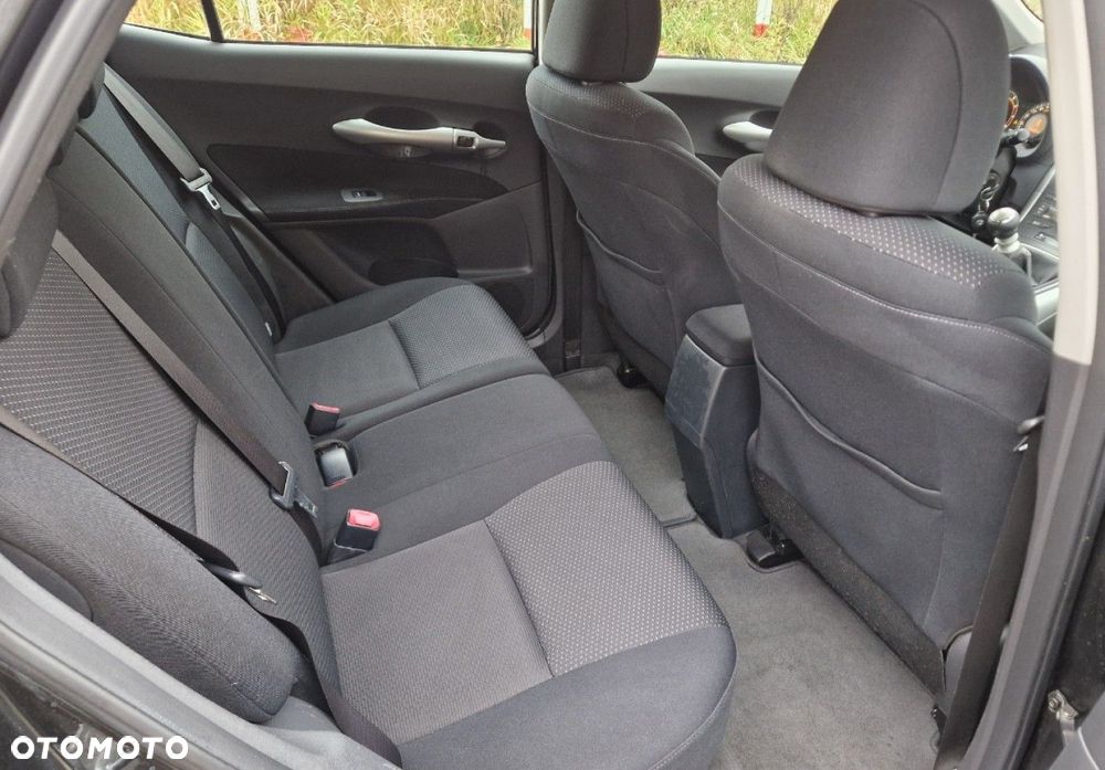 Toyota Auris 1.33 Dual-VVT-i Life - 27
