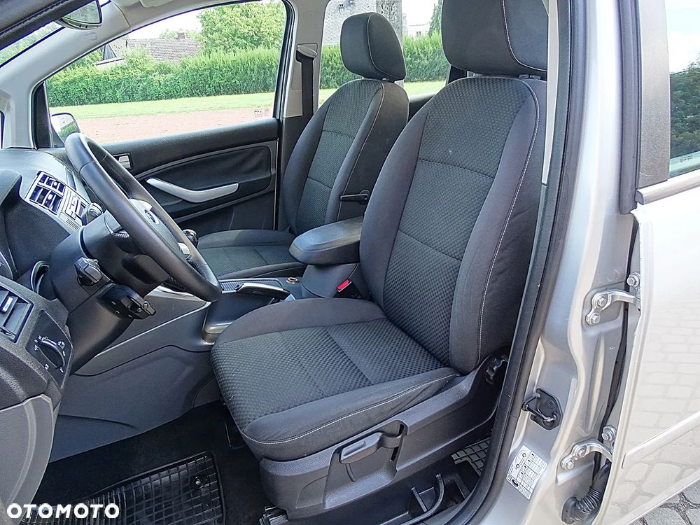 Ford C-MAX 1.8 Titanium - 17