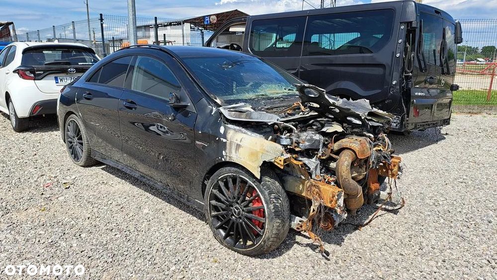 Mercedes-Benz CLA - 9