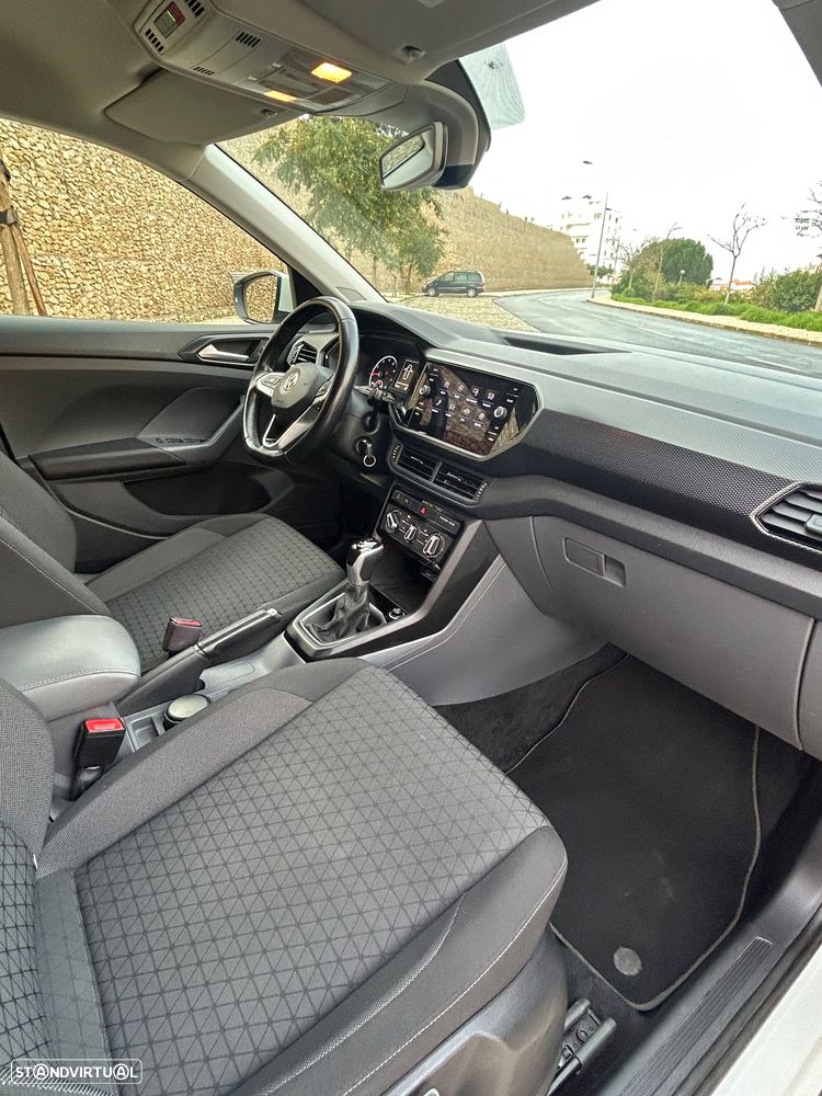 VW T-Cross 1.0 TSI R-Line DSG - 24