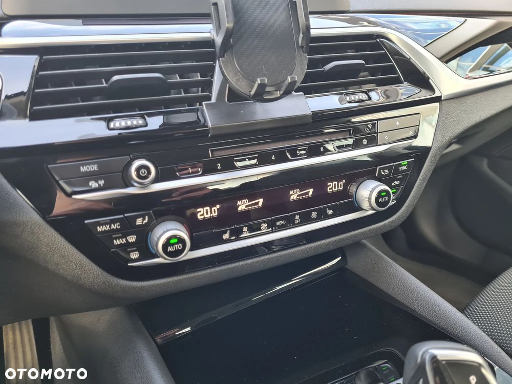 BMW Seria 5 520i Sport Line sport - 18