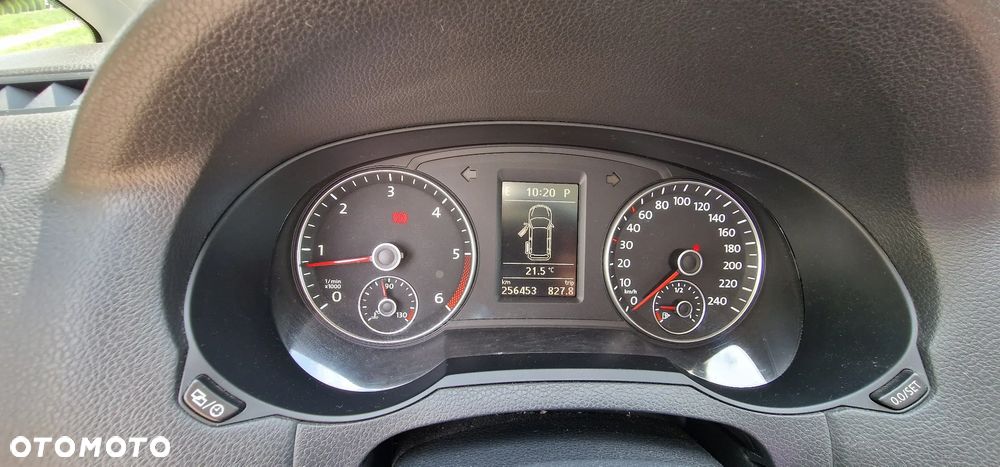 Volkswagen Sharan 2.0 TDI Highline DSG - 8
