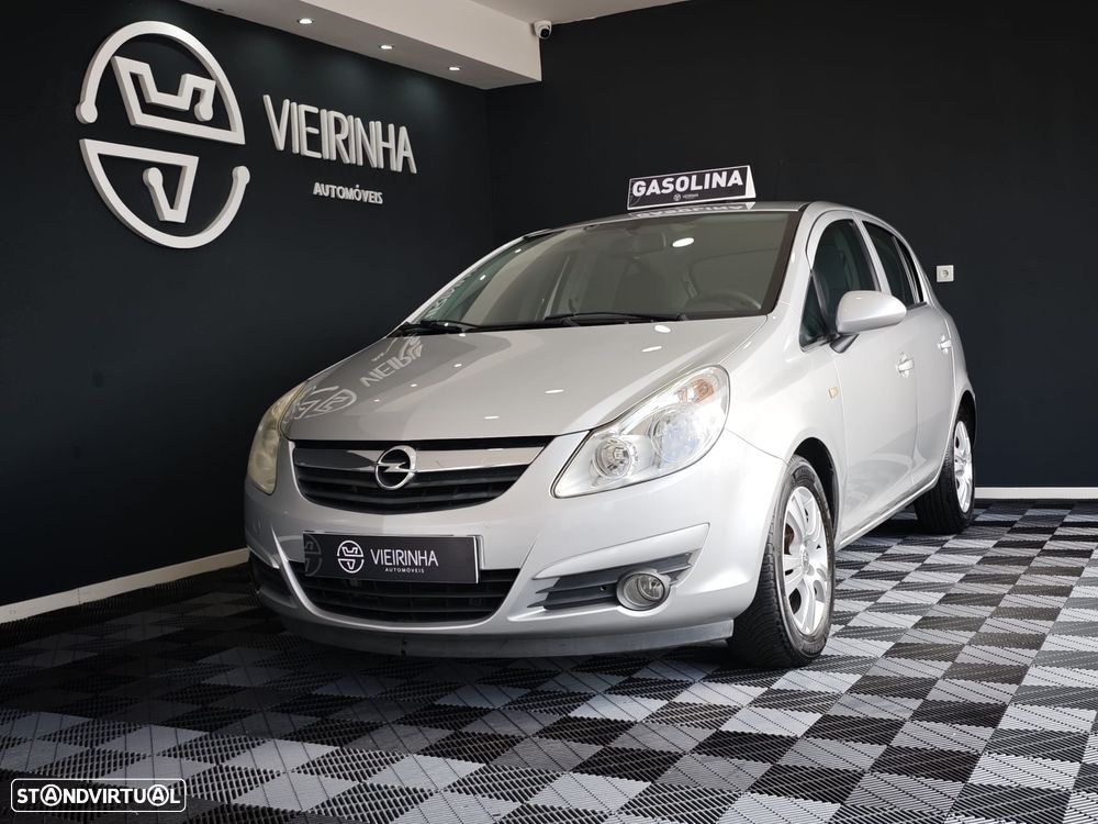 Opel Corsa 1.2 Cosmo - 1