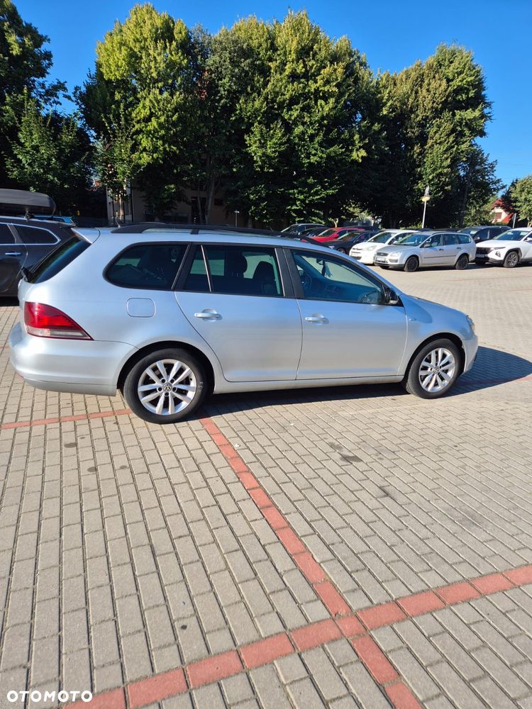 Volkswagen Golf 1.6 TDI Highline - 12