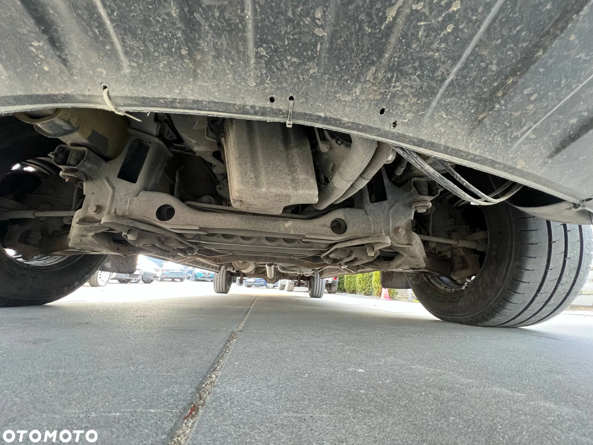 Volkswagen CRAFTER SREDNIAK KLIMATYZACJA - 28