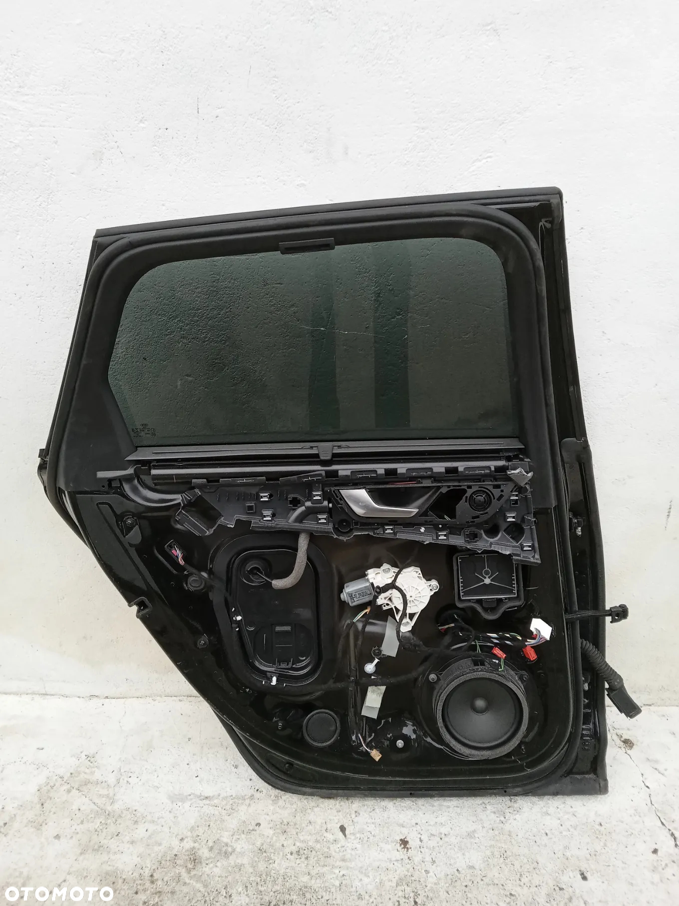 AUDI A6 C8 KOMBI 18- DRZWI TYLNE TYŁ - 18