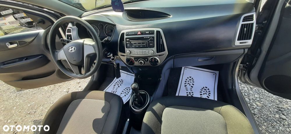 Hyundai i20 - 27