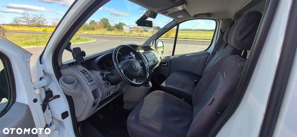 Renault Trafic Passenger L2H1 Expression - 8