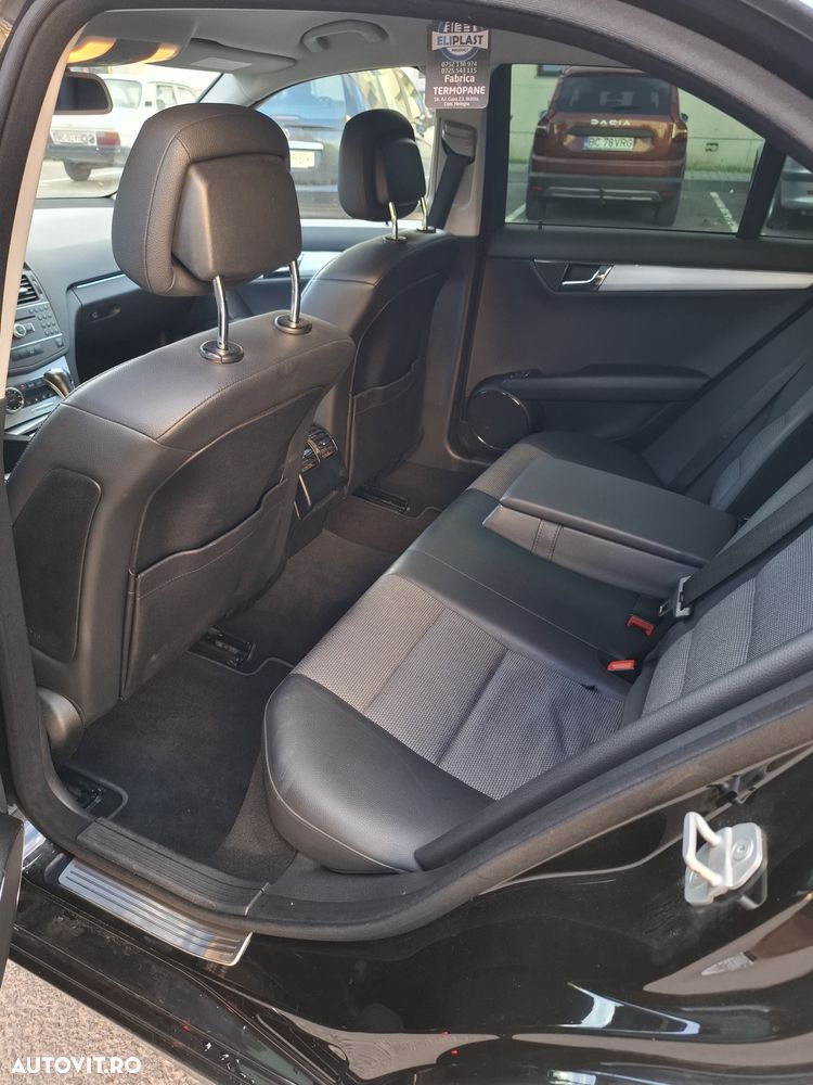 Mercedes-Benz C 200 CGI Automatik BlueEFFICIENCY Avantgarde - 11