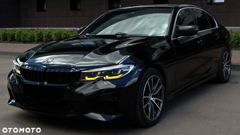BMW Seria 3 330i xDrive - 1