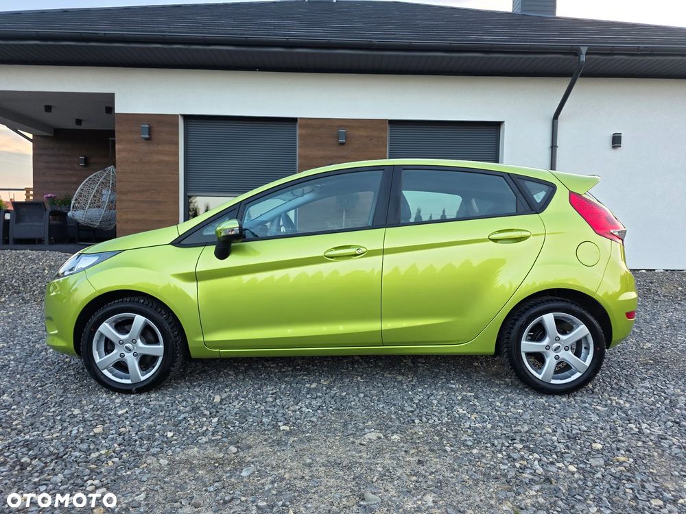 Ford Fiesta 1.25 Trend - 11