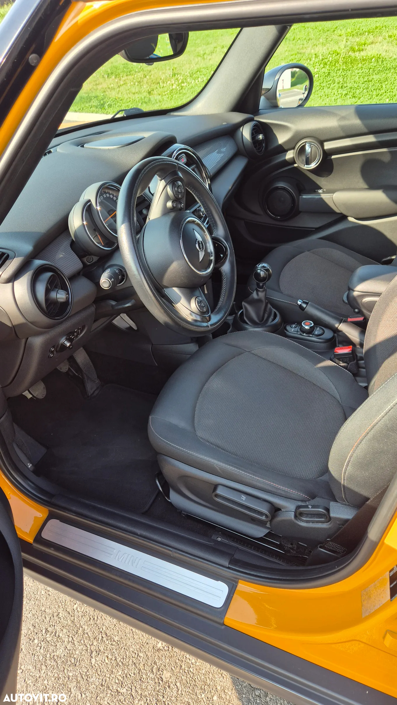 Mini ONE Standard - 18