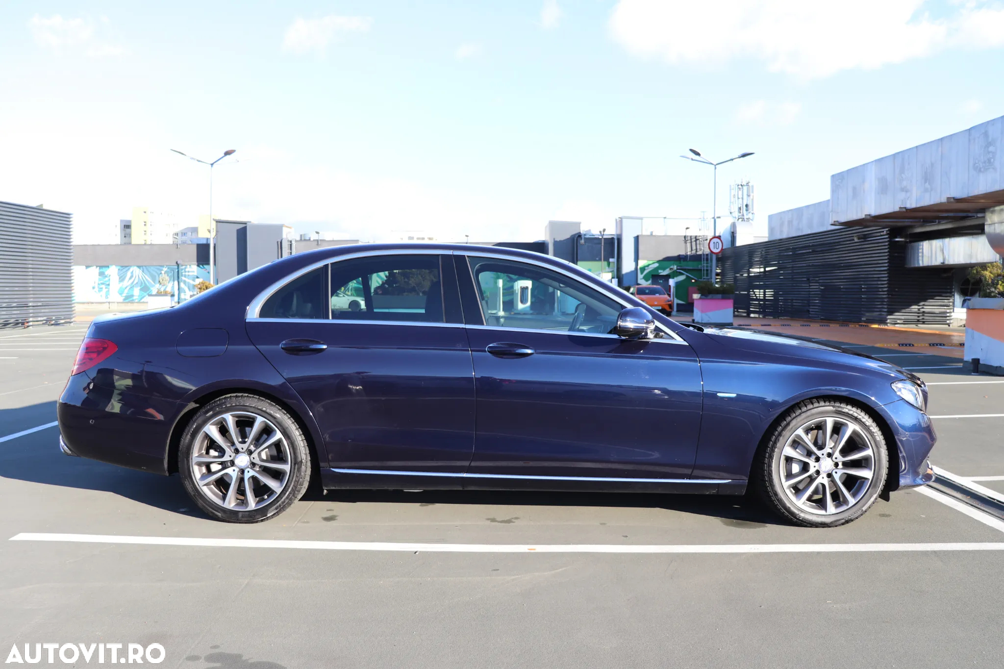 Mercedes-Benz E 350e 9G-TRONIC Avantgarde - 4