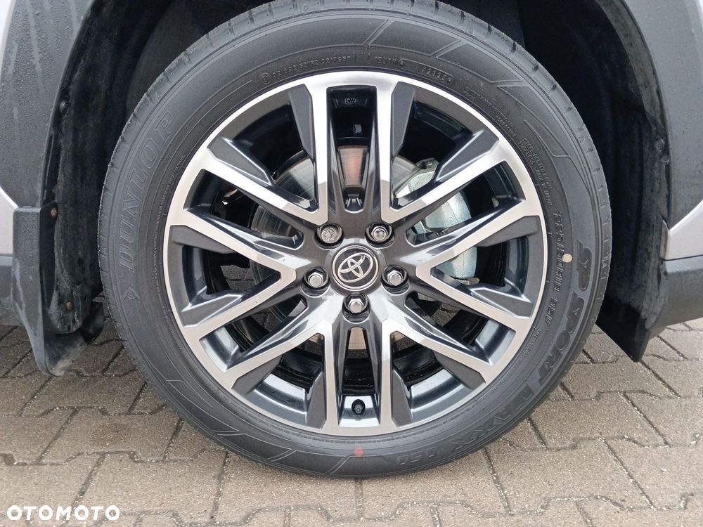 Toyota Corolla Cross - 10