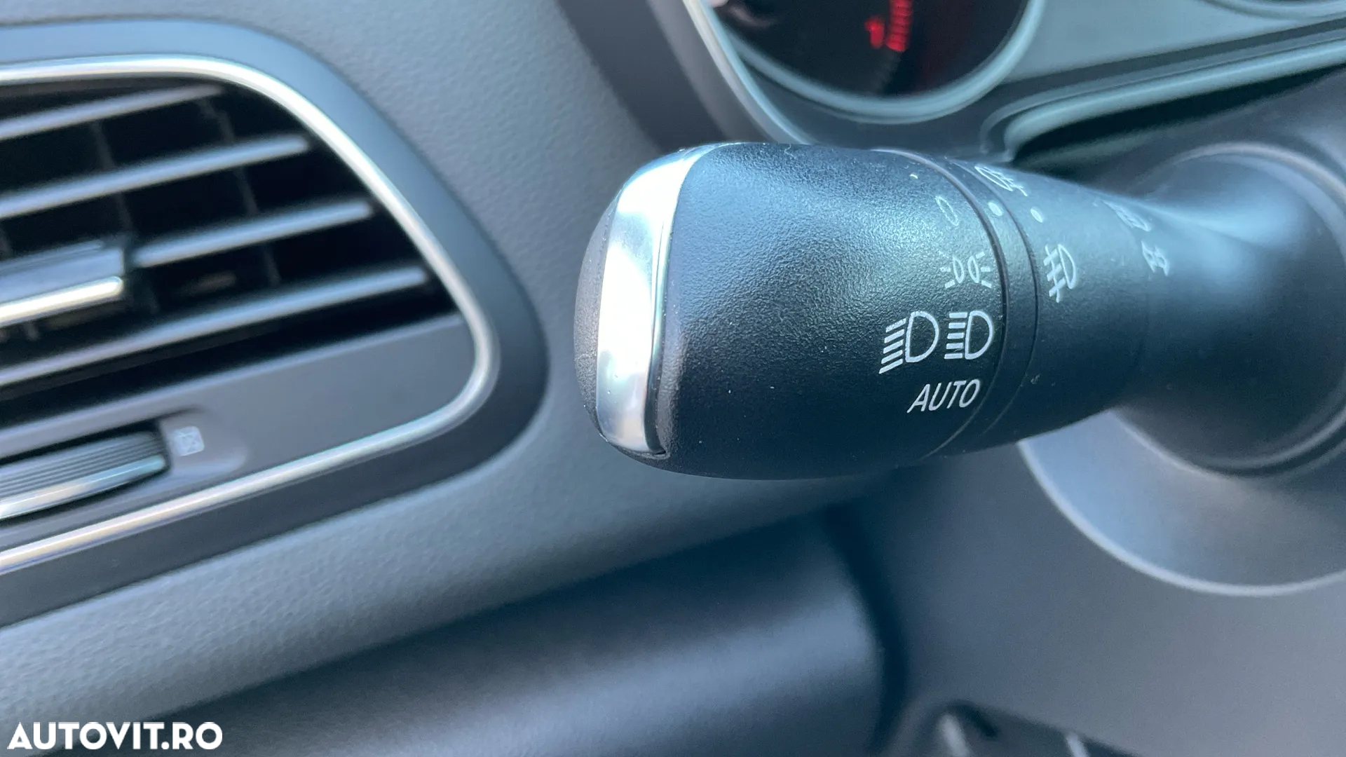 Renault Megane TCe EDC Zen - 11