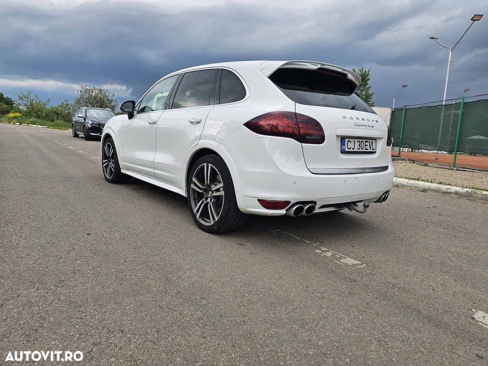 Porsche Cayenne Turbo V8 4.8L Aut. - 2
