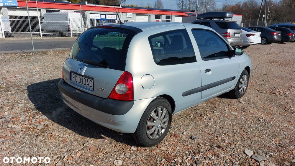 Renault Clio - 6