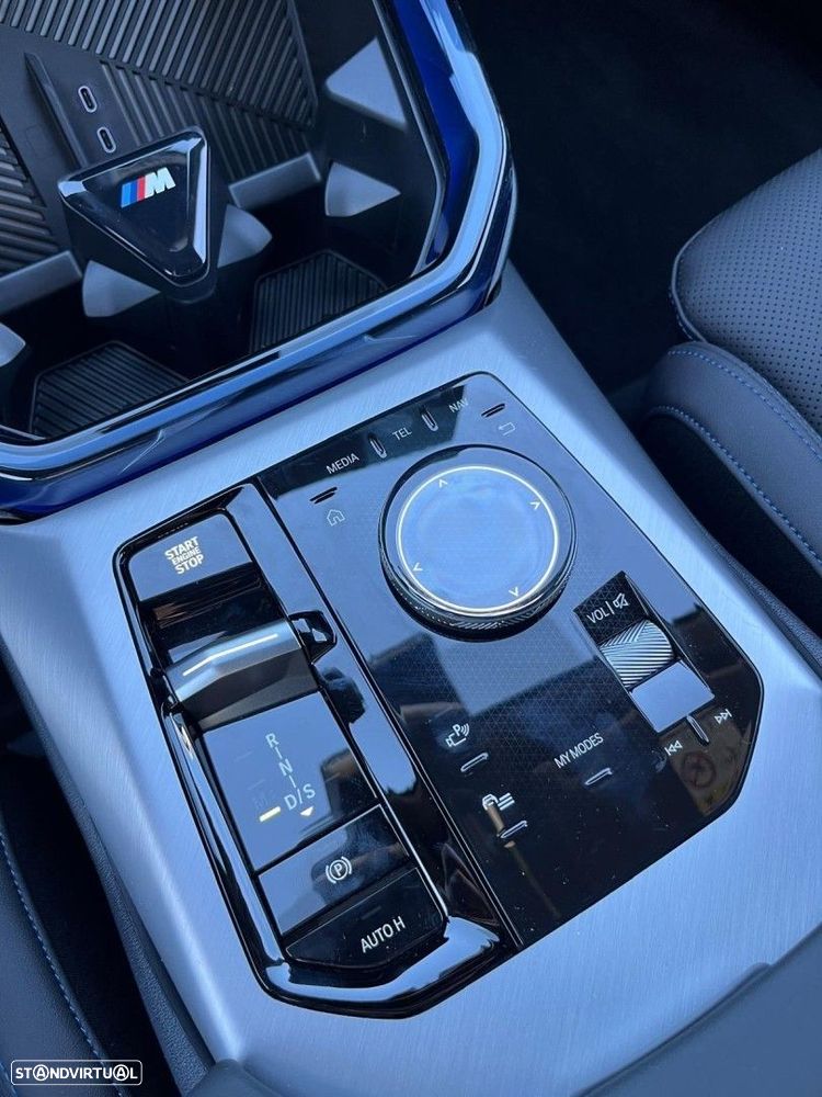 BMW X3 30 e xDrive Pack M Desportivo - 28